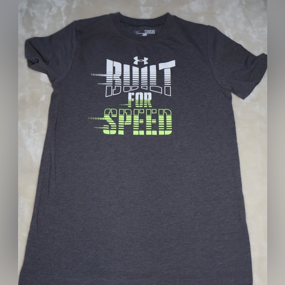 Under Armour boys tshirt